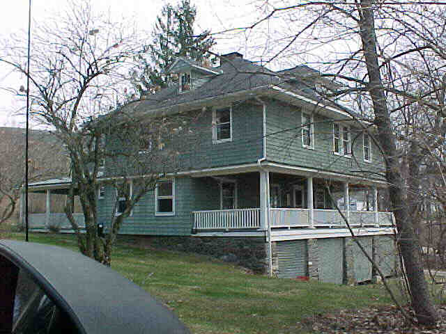 Building photograph for 264 TWIN LAKES ROAD